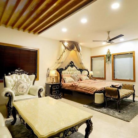 Royal Inn Hotel Ambaji ภายนอก รูปภาพ