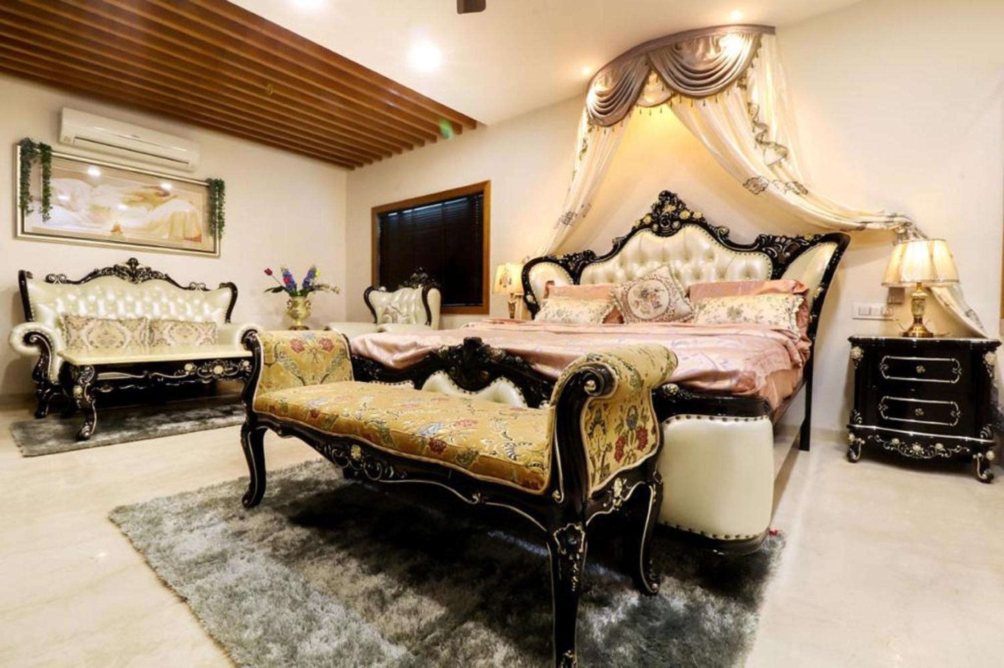Royal Inn Hotel Ambaji ภายนอก รูปภาพ
